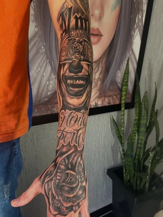 Tattoo blackwork braço